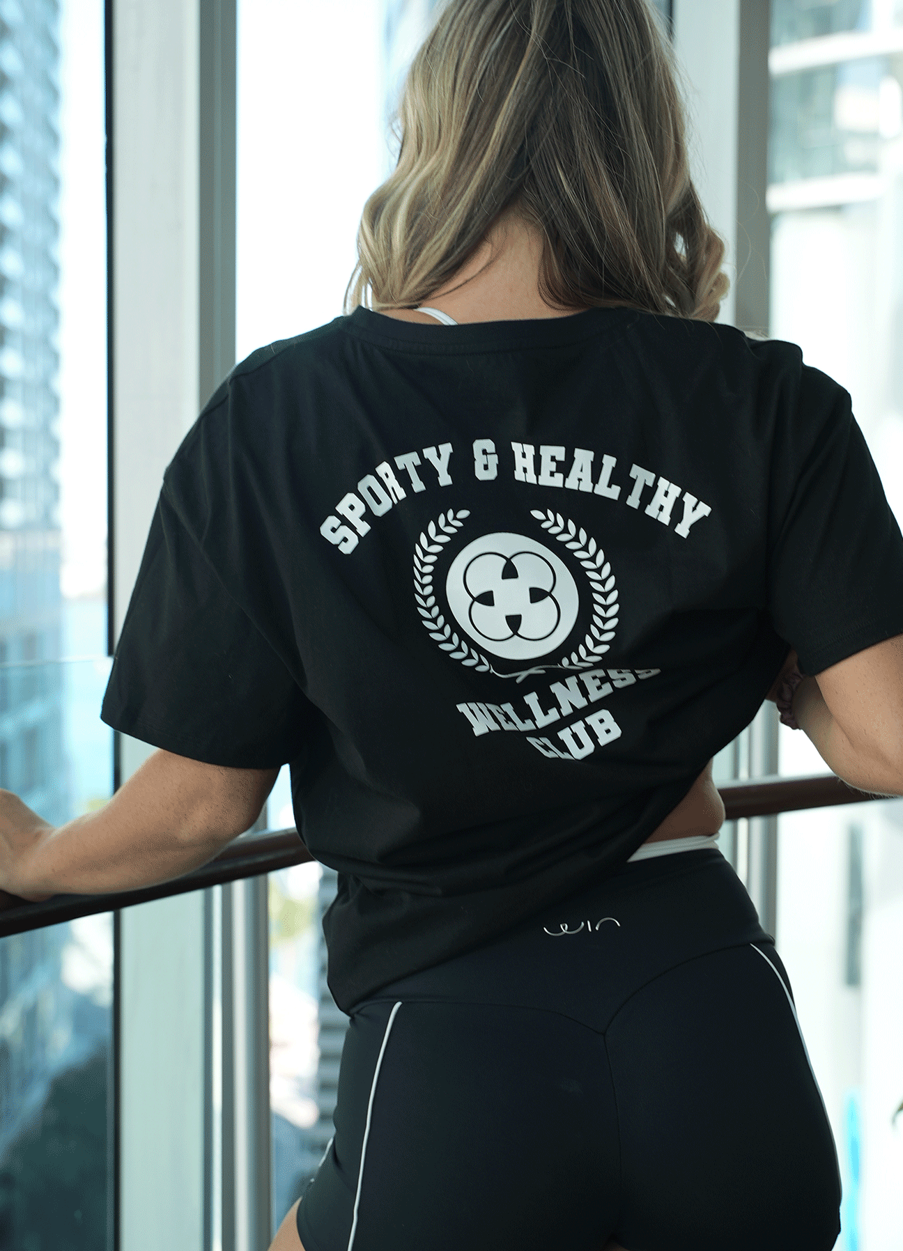 T-SHIRT WELLNESS CLUB-BLACK