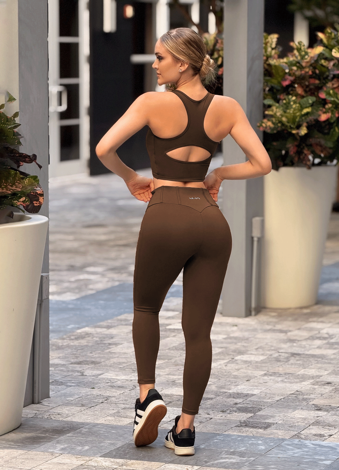 LEGGING EMANA PLAY - DARK BROWN