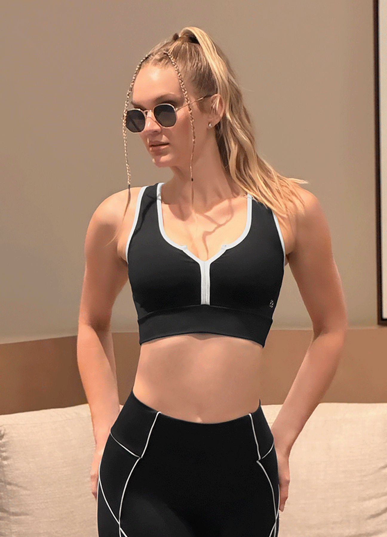 TOP EMANA LINE - BLACK/WHITE