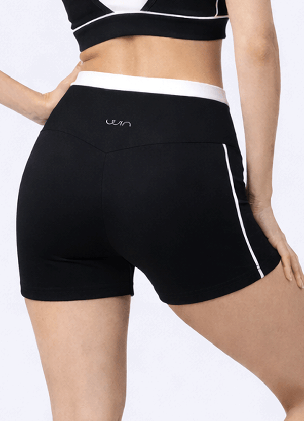 SHORT EMANA SILHOUETTE - BLACK/WHITE