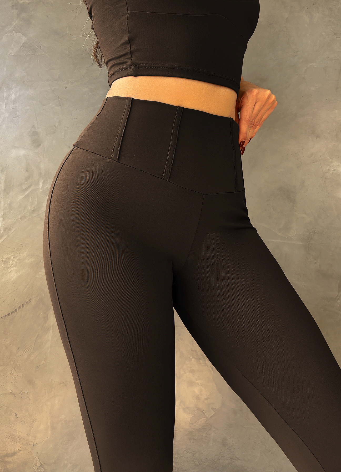 LEGGING EMANA PLAY - DARK BROWN