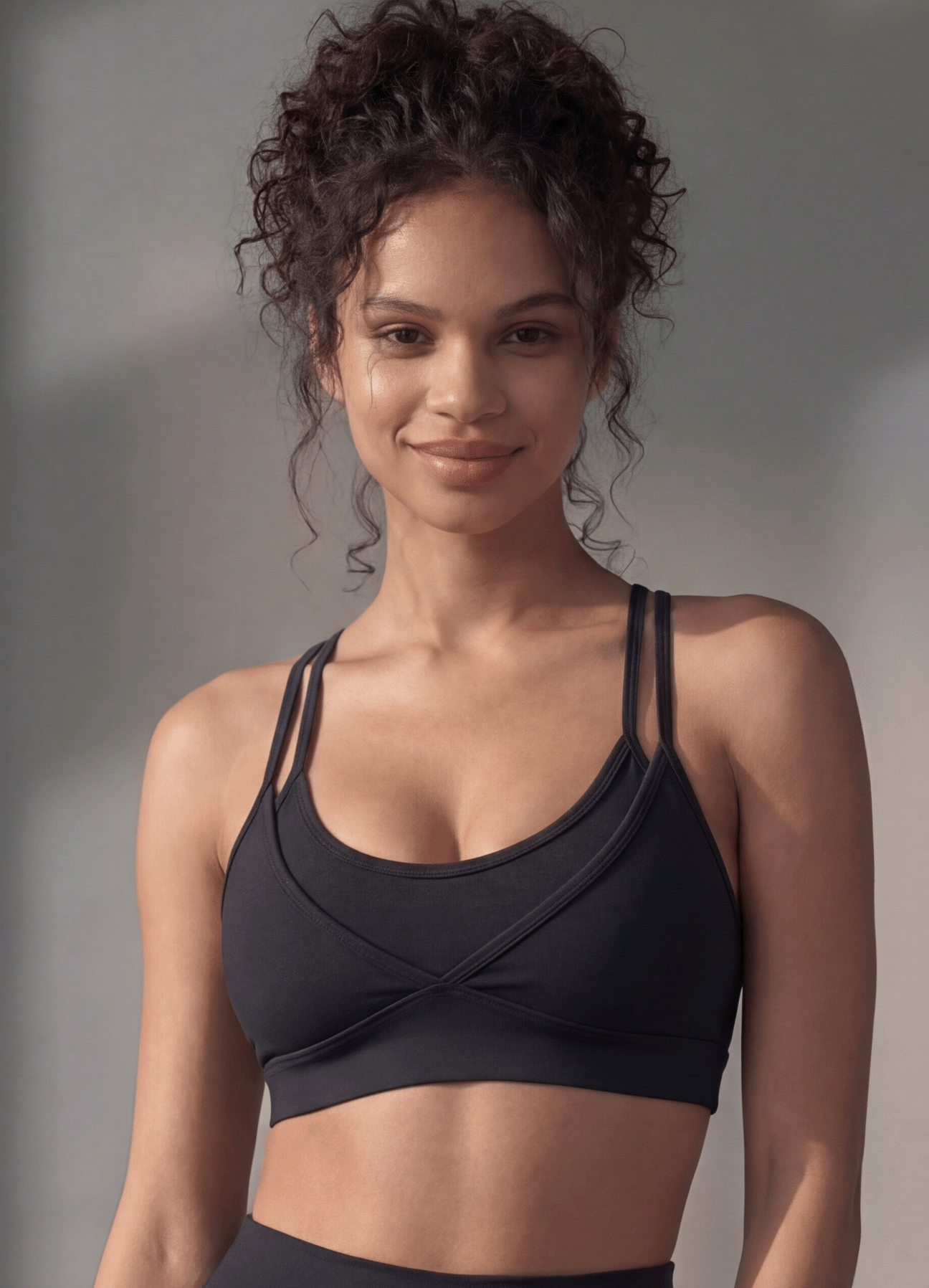 TOP EMANA CUT V SCULPT - BLACK
