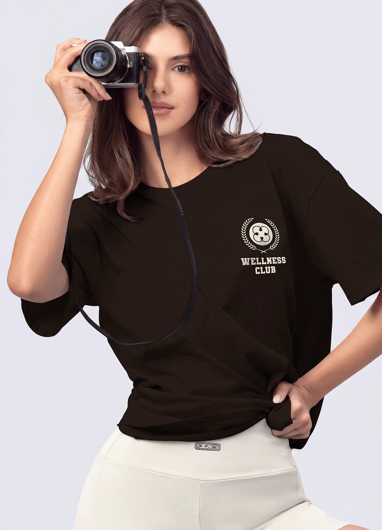 T-SHIRT WELLNESS CLUB - DARK BROWN