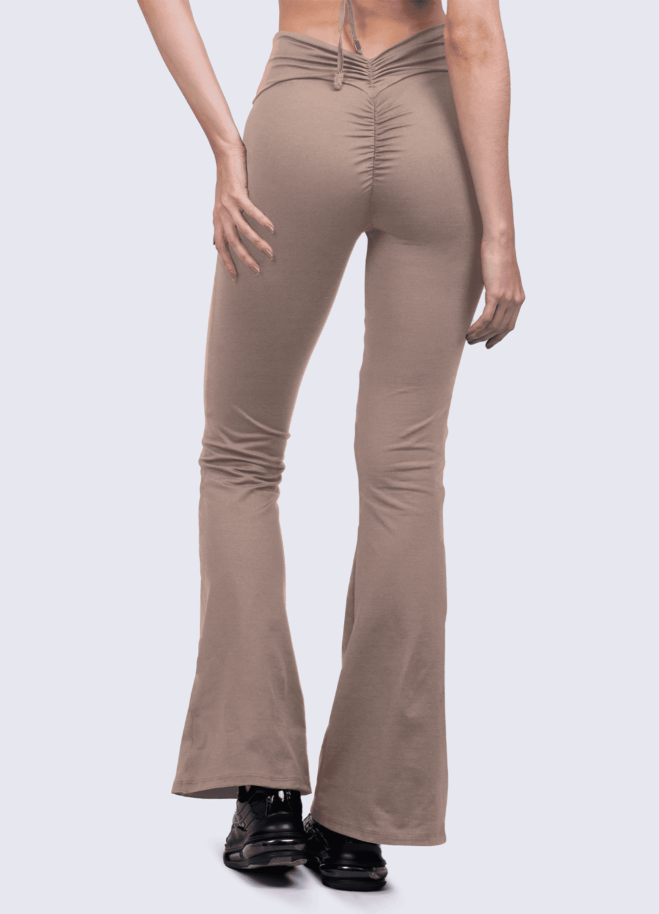 Pantalon Emana Flare Iconic SWEATPANT WinFitnesswear S/M marron taupe #brown-taupe